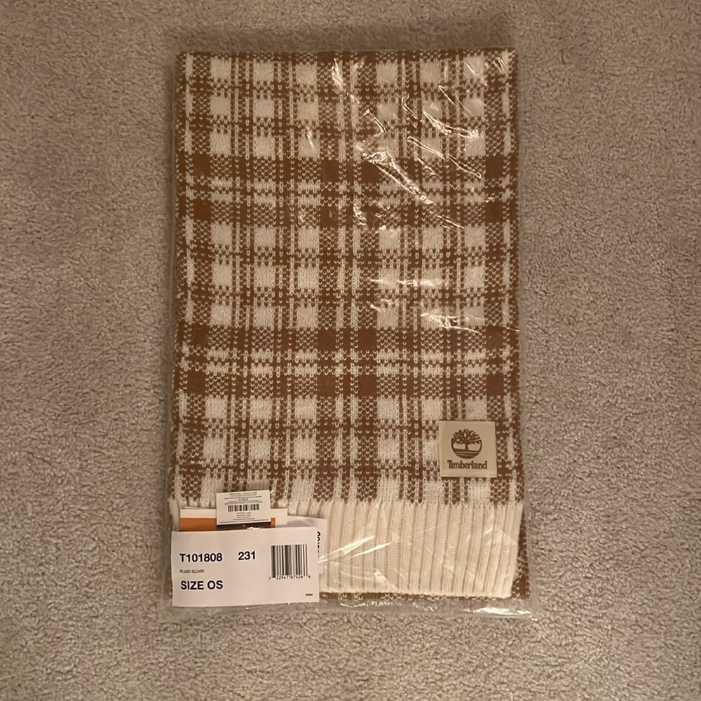 NIP plaid Timberland scarf